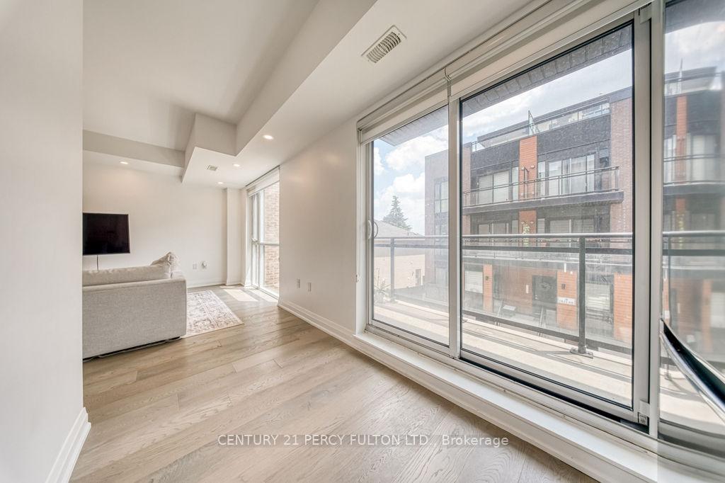 Photo 15 of Unit D-803, 5289 Highway 7, Vaughan, Vaughan Grove — HOMEH