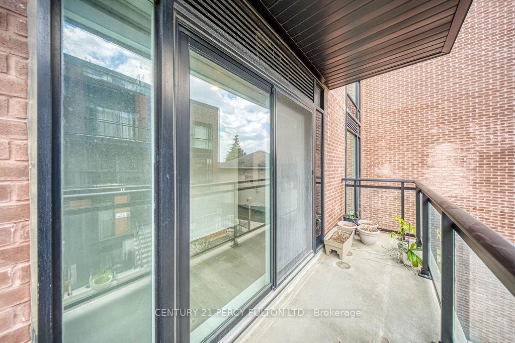 Photo 16 of Unit D-803, 5289 Highway 7, Vaughan, Vaughan Grove — HOMEH
