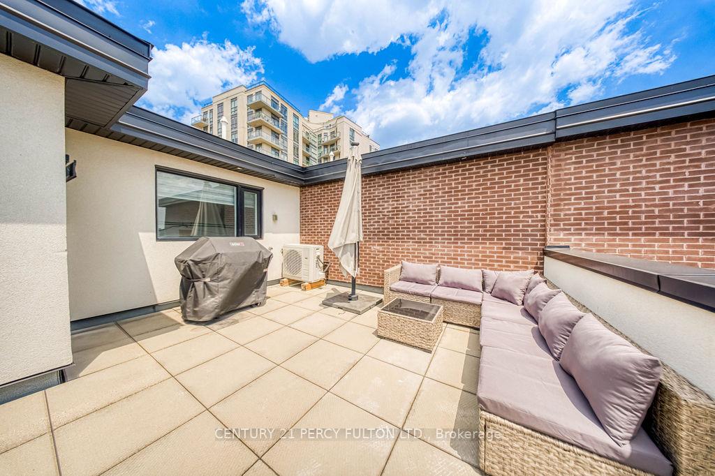 Photo 31 of Unit D-803, 5289 Highway 7, Vaughan, Vaughan Grove — HOMEH