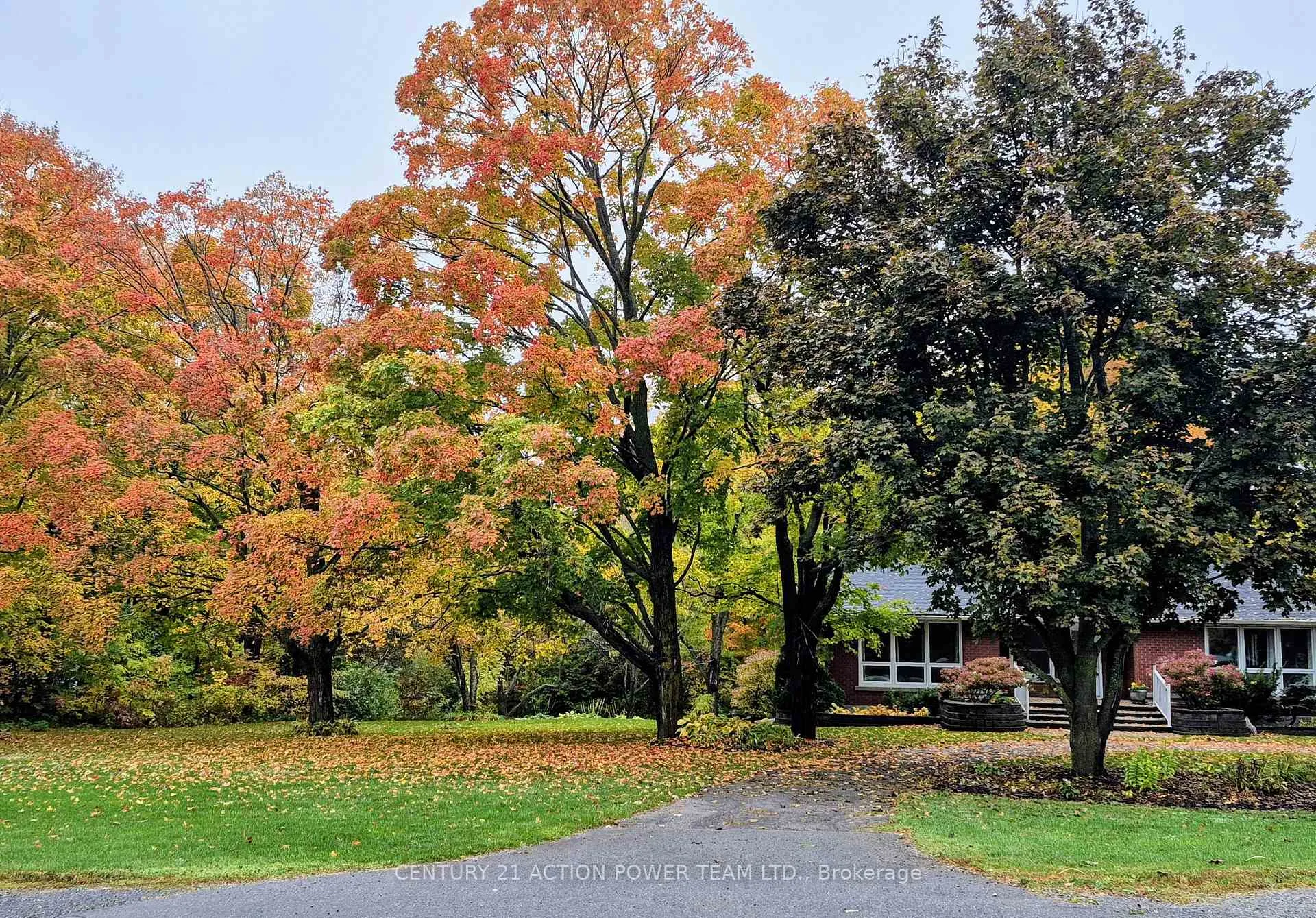 Photo of 8431 Victoria Street