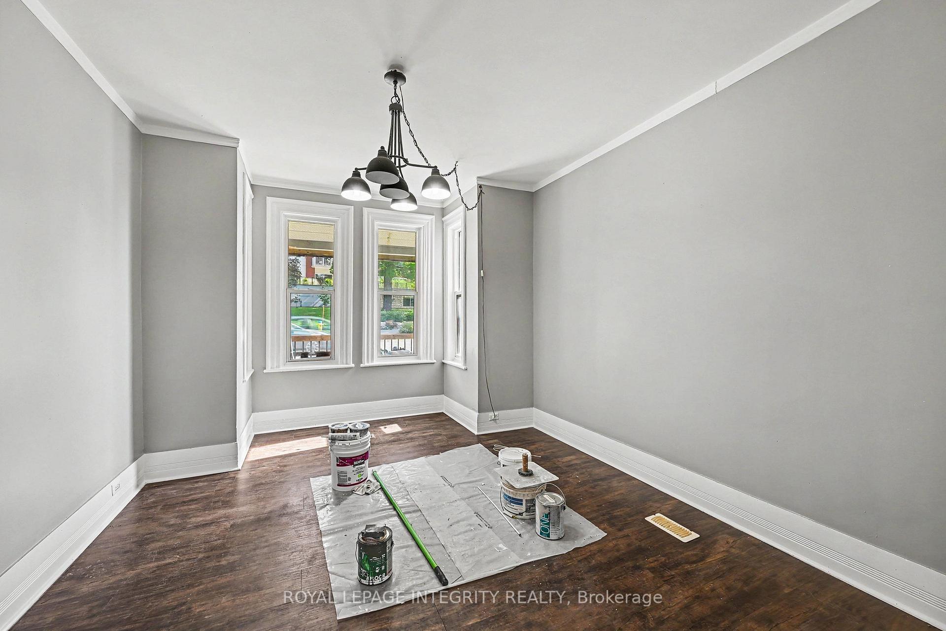 Photo 6 of 42 Elmsley Street S, Smiths Falls, Smiths Falls — HOMEH