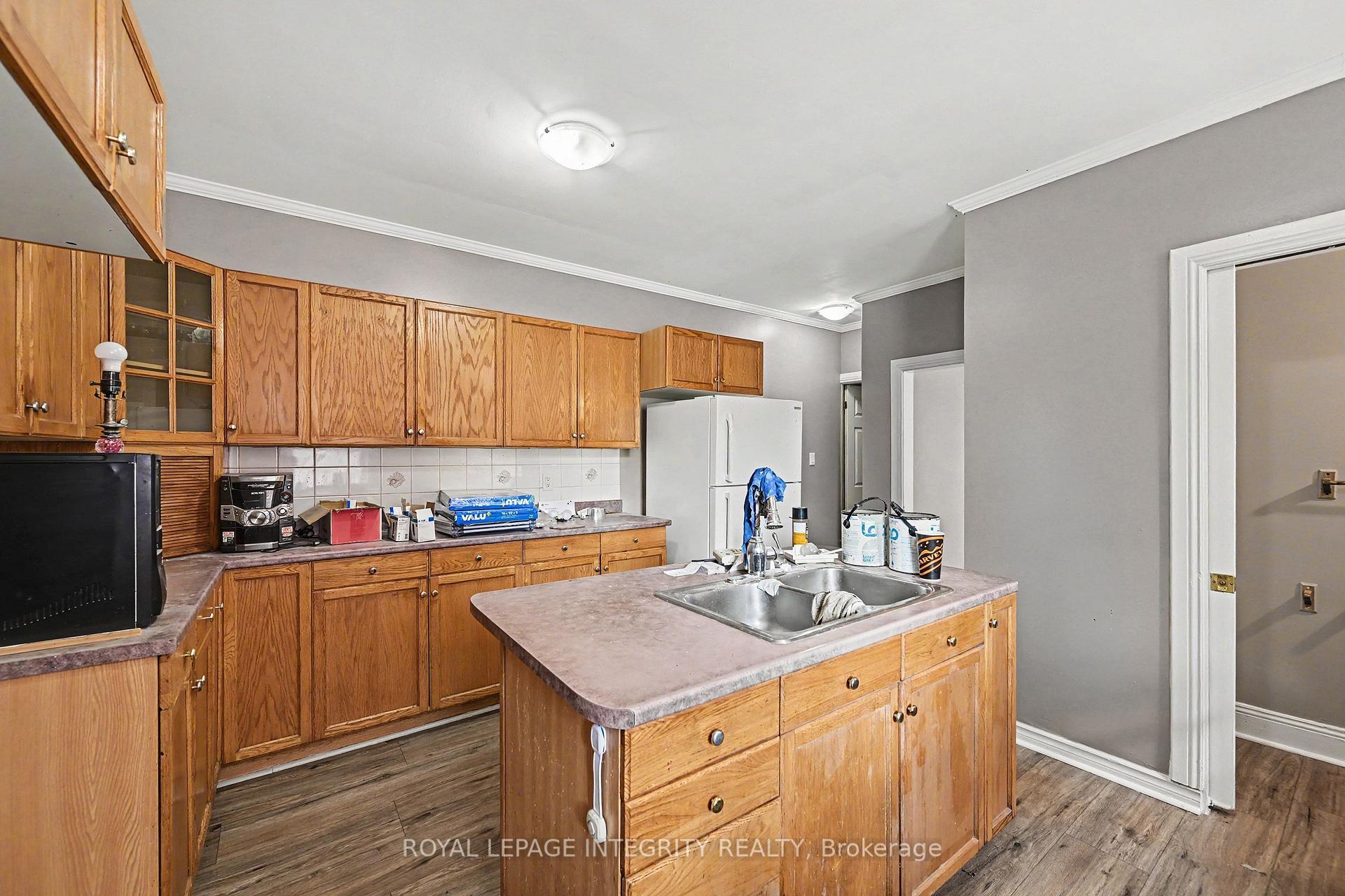 Photo 12 of 42 Elmsley Street S, Smiths Falls, Smiths Falls — HOMEH