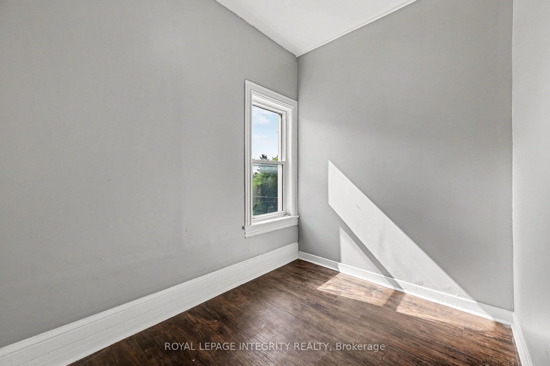 Photo 24 of 42 Elmsley Street S, Smiths Falls, Smiths Falls — HOMEH