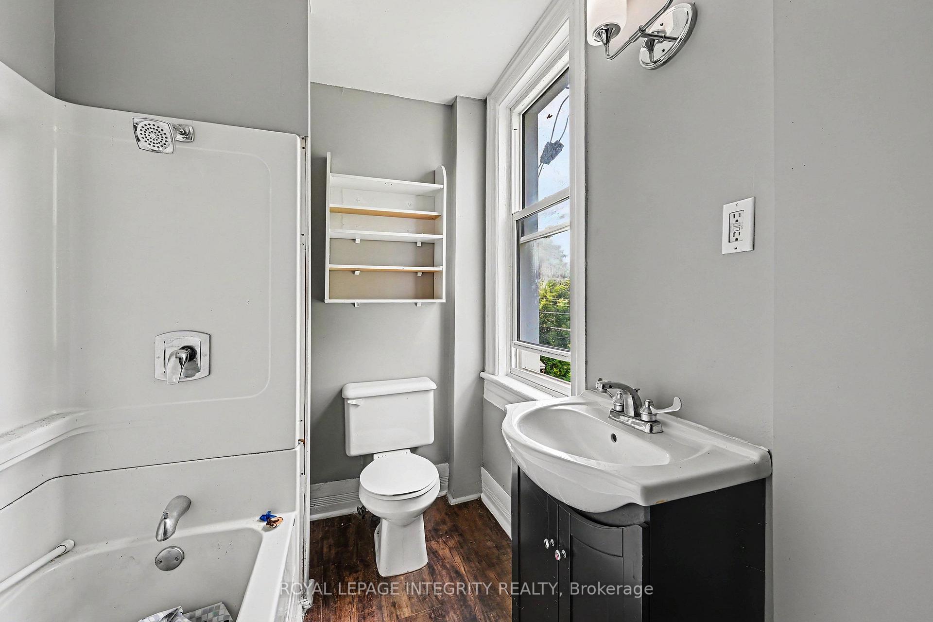 Photo 27 of 42 Elmsley Street S, Smiths Falls, Smiths Falls — HOMEH