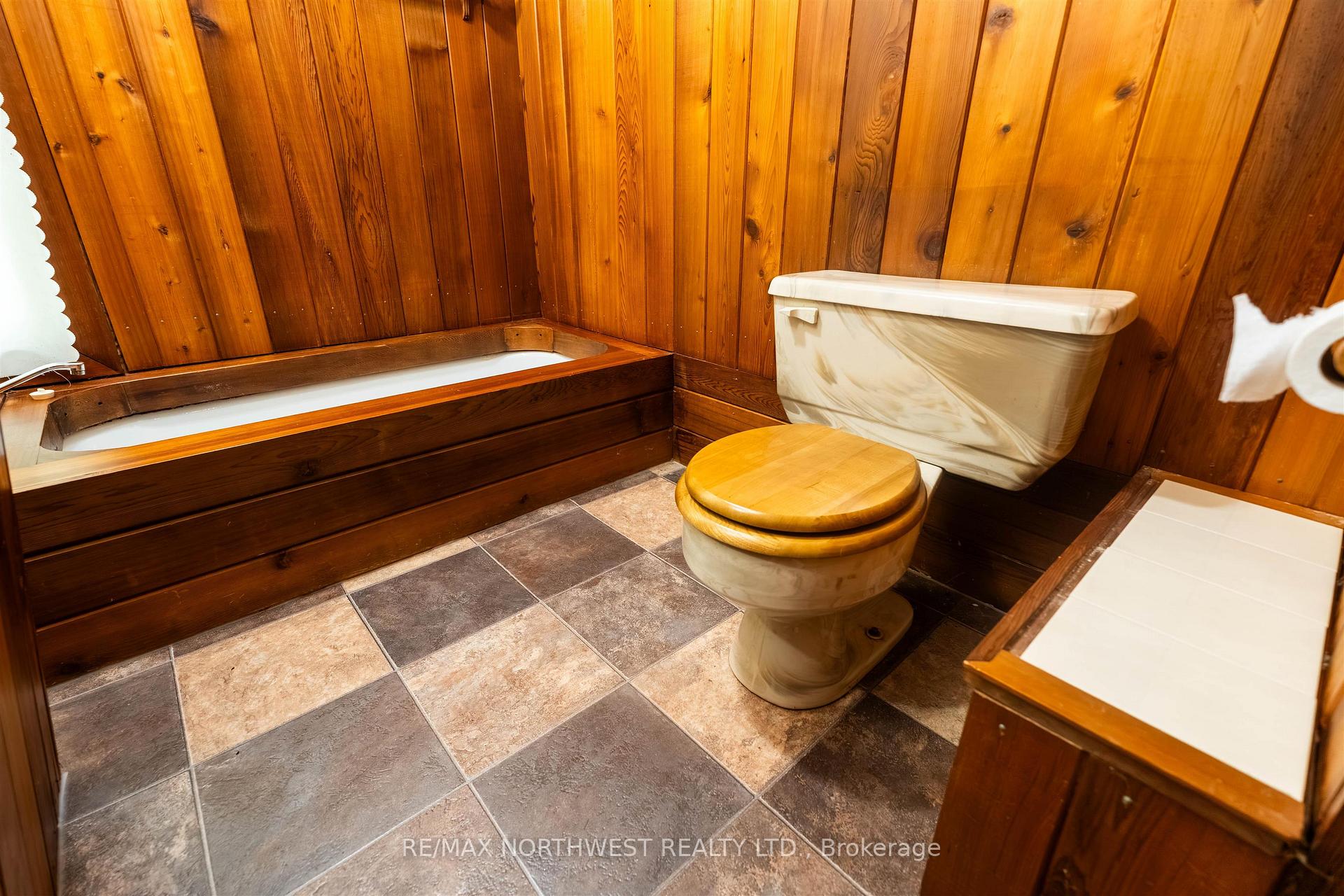 Photo 22 of 291 Kimberly Road, Kenora, Keewatin — HOMEH