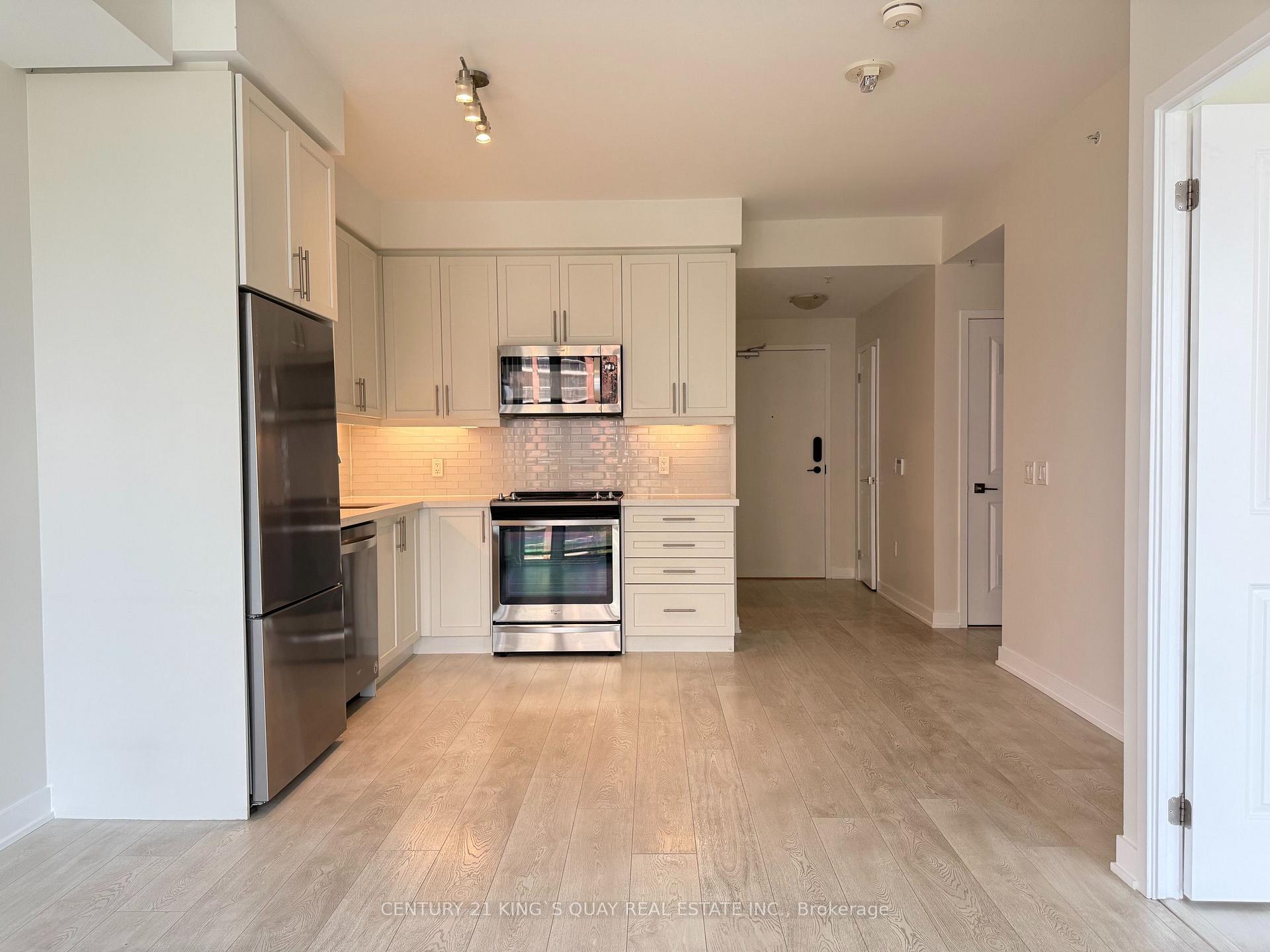 Photo 5 of Unit 704, 85 Oneida Crescent, Richmond Hill, Langstaff — HOMEH