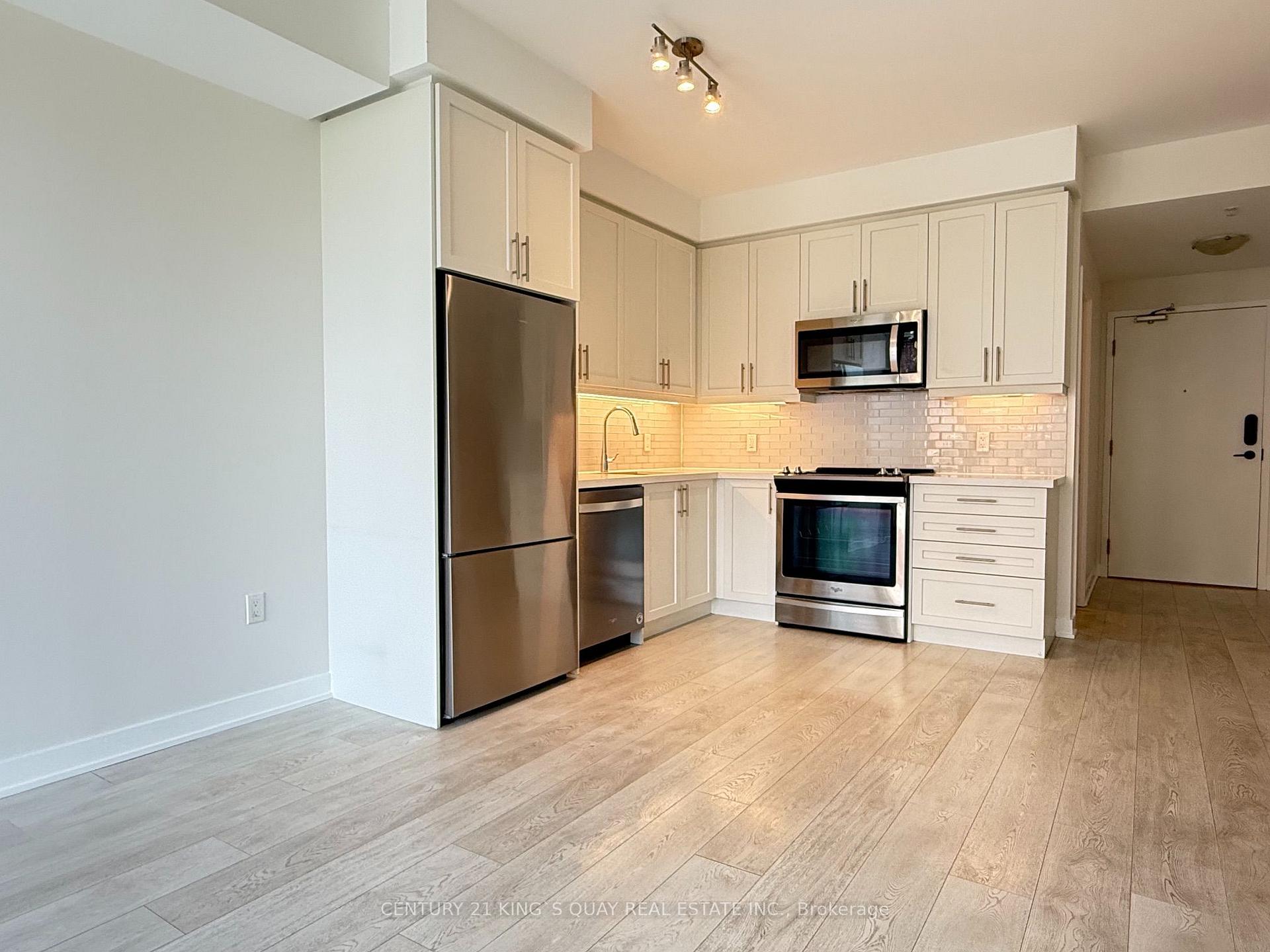 Photo 11 of Unit 704, 85 Oneida Crescent, Richmond Hill, Langstaff — HOMEH
