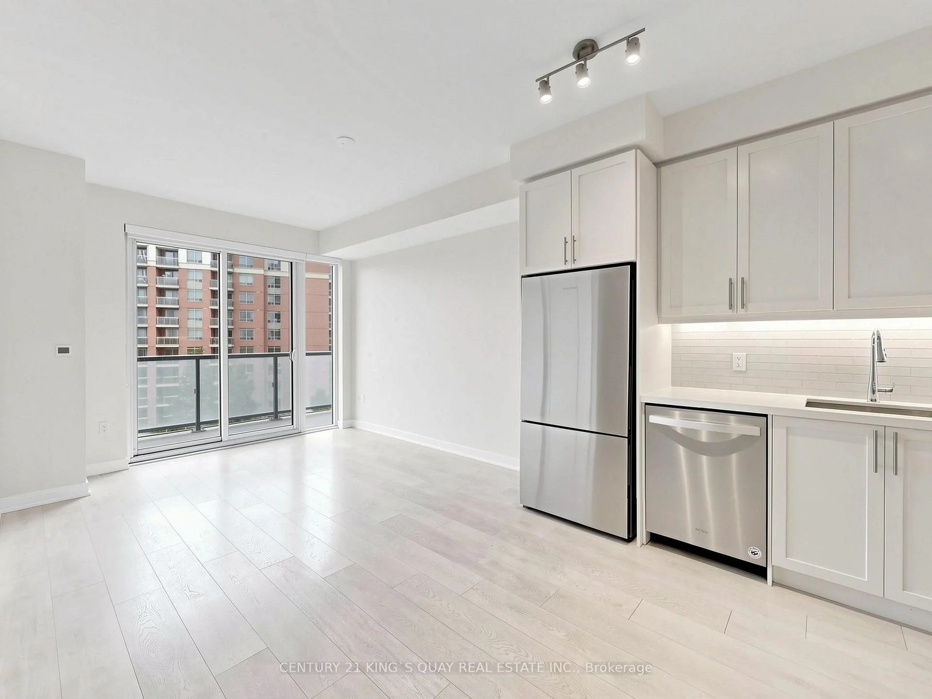 Photo 22 of Unit 704, 85 Oneida Crescent, Richmond Hill, Langstaff — HOMEH