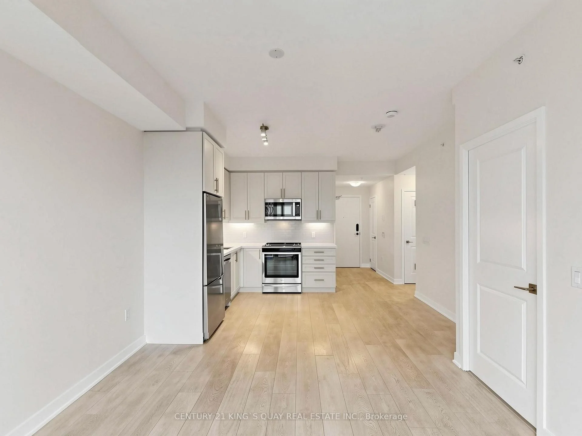 Photo 30 of Unit 704, 85 Oneida Crescent, Richmond Hill, Langstaff — HOMEH