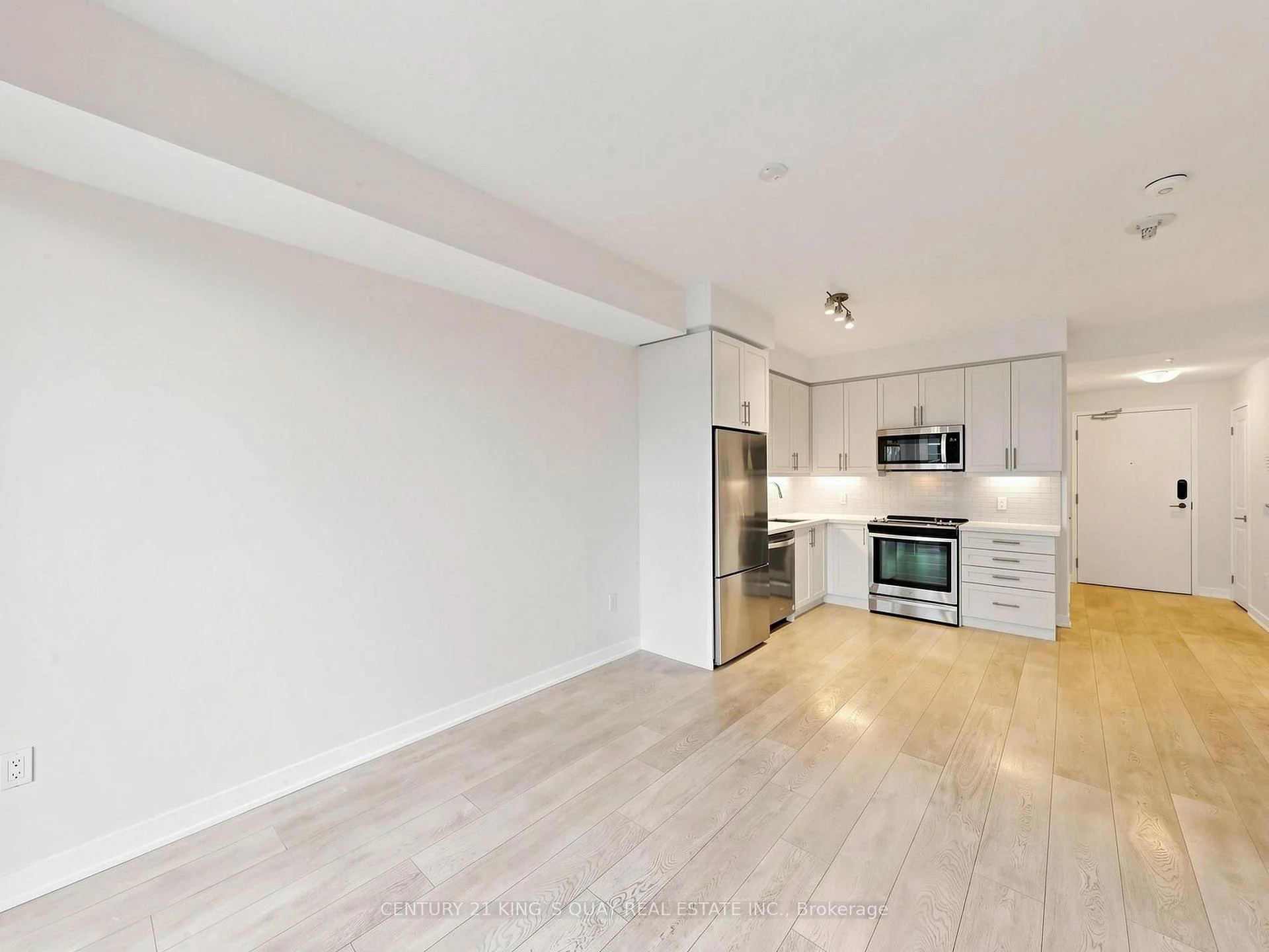 Photo 32 of Unit 704, 85 Oneida Crescent, Richmond Hill, Langstaff — HOMEH