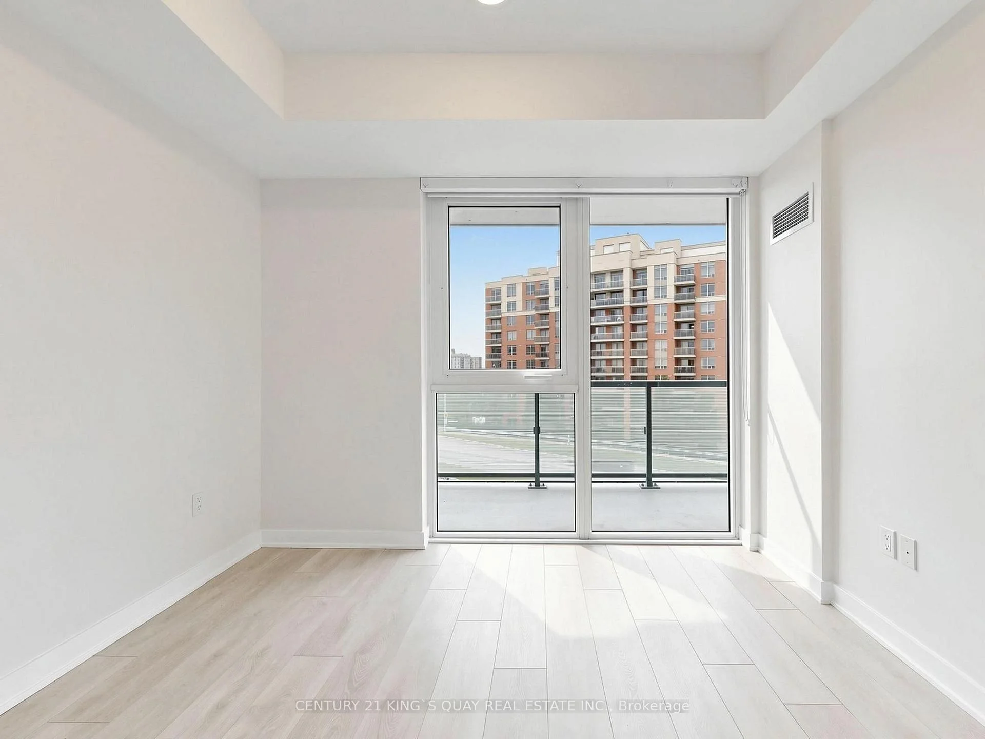 Photo 39 of Unit 704, 85 Oneida Crescent, Richmond Hill, Langstaff — HOMEH
