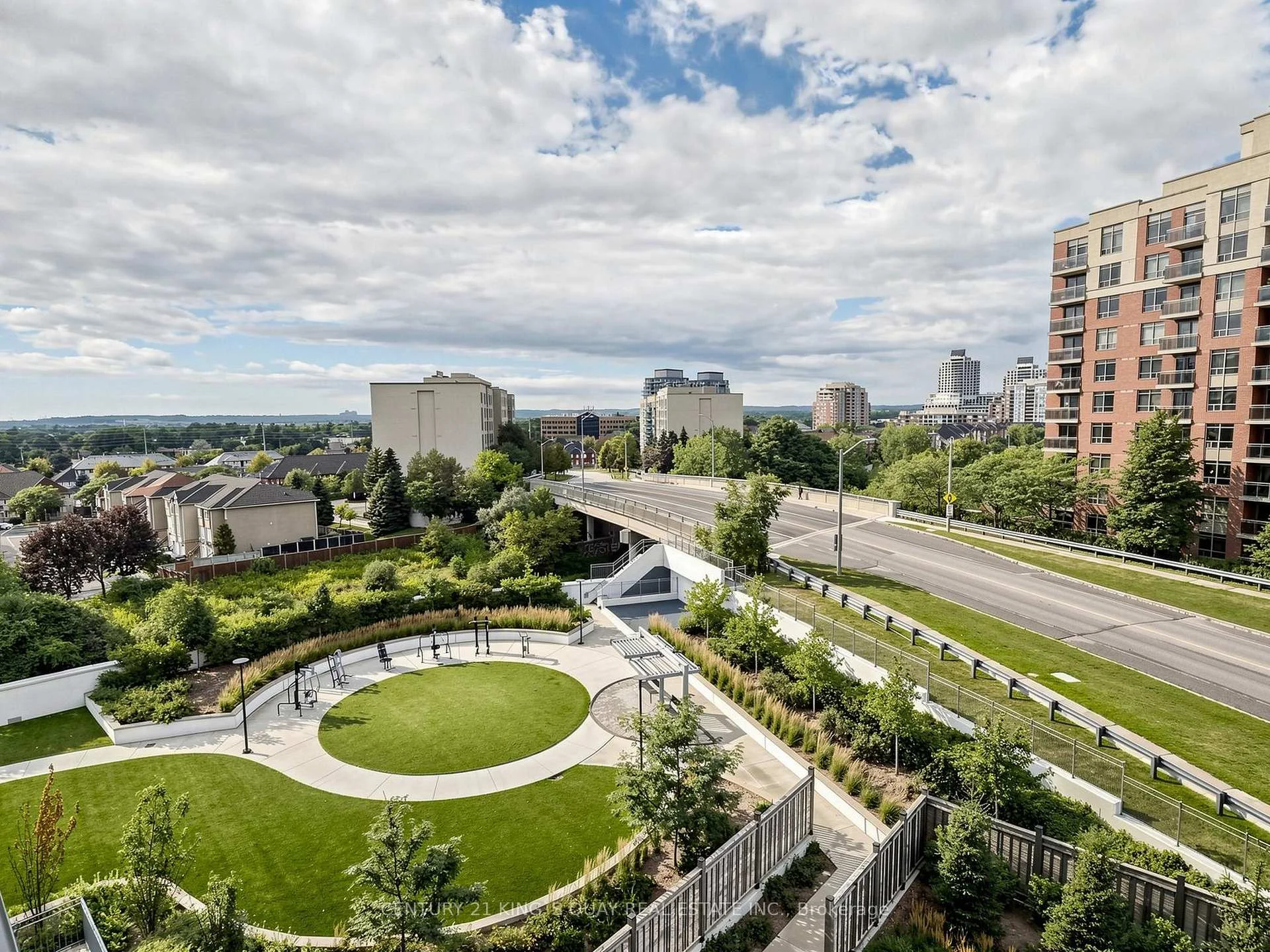 Photo 60 of Unit 704, 85 Oneida Crescent, Richmond Hill, Langstaff — HOMEH