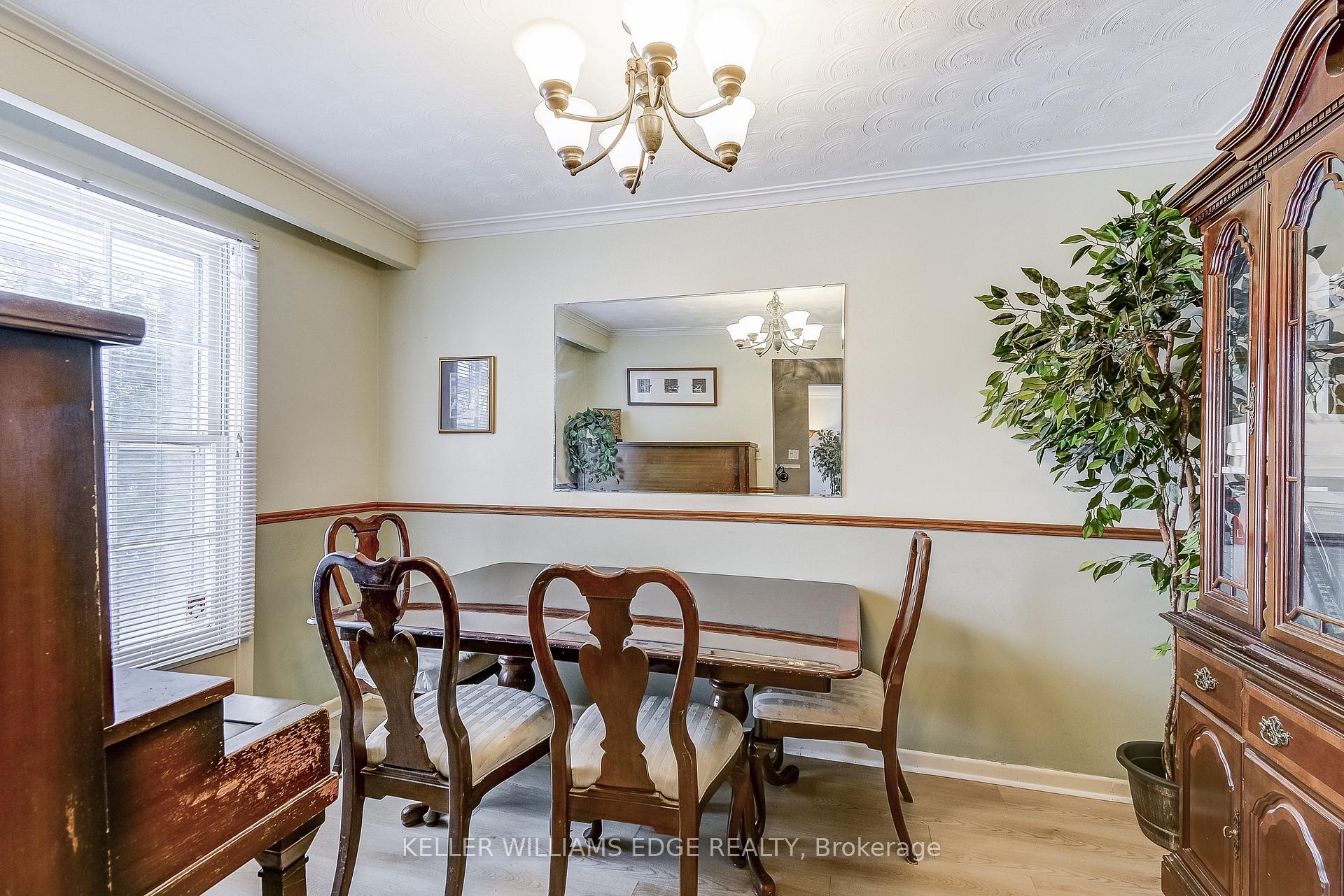 Photo 7 of 2145 Sandringham Drive, Burlington, Brant Hills — HOMEH