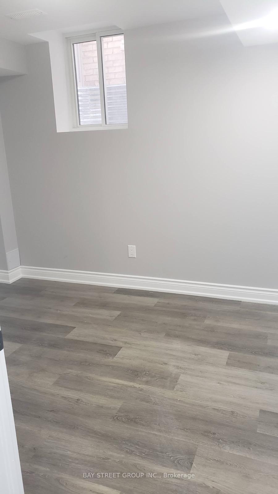Photo 4 of Unit Bsmt, 5 Campwood Crescent, Brampton, Bram East — HOMEH