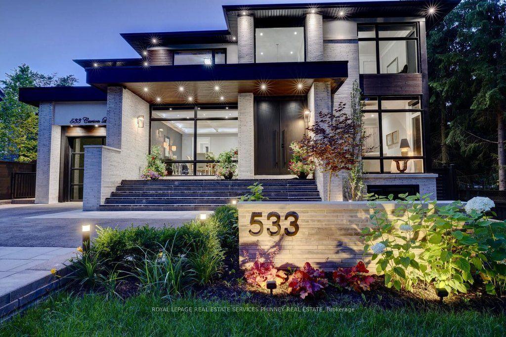 Photo 3 of 533 Carson Lane, Oakville, Old Oakville — HOMEH