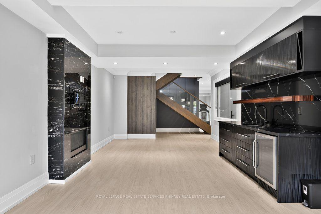 Photo 41 of 533 Carson Lane, Oakville, Old Oakville — HOMEH