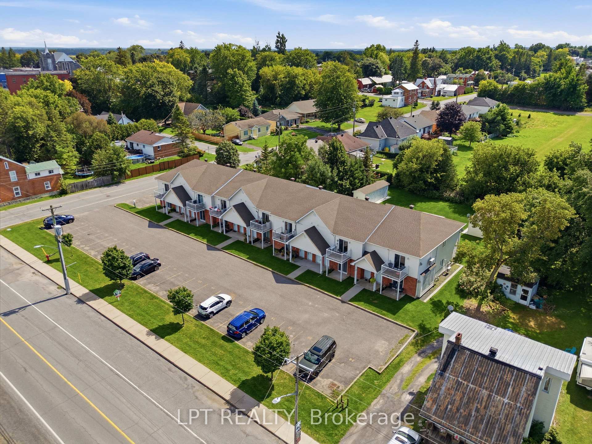 Photo 28 of Unit 26, 26 Pendleton Street, Champlain, Vankleek Hill — HOMEH