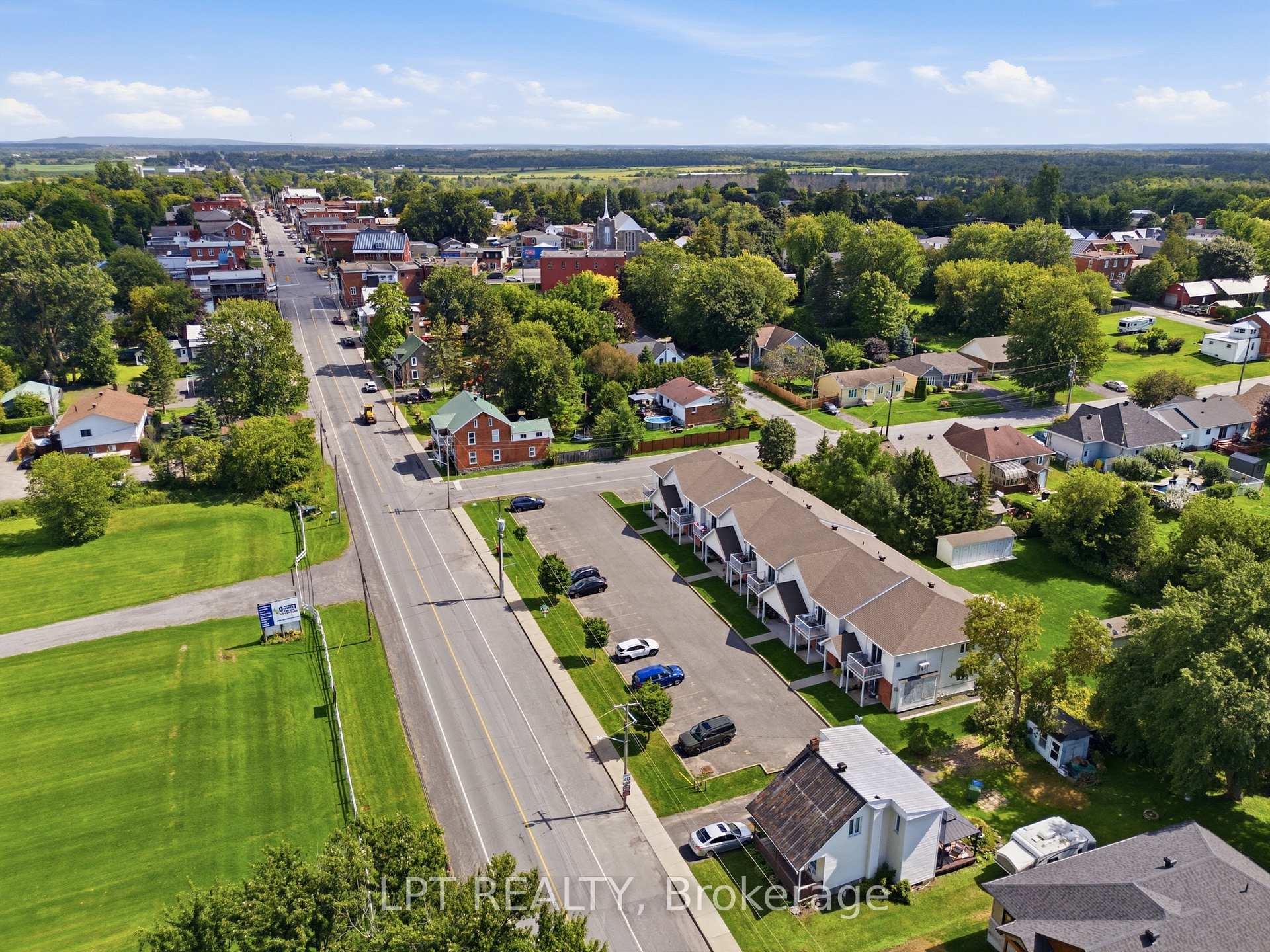 Photo 29 of Unit 26, 26 Pendleton Street, Champlain, Vankleek Hill — HOMEH