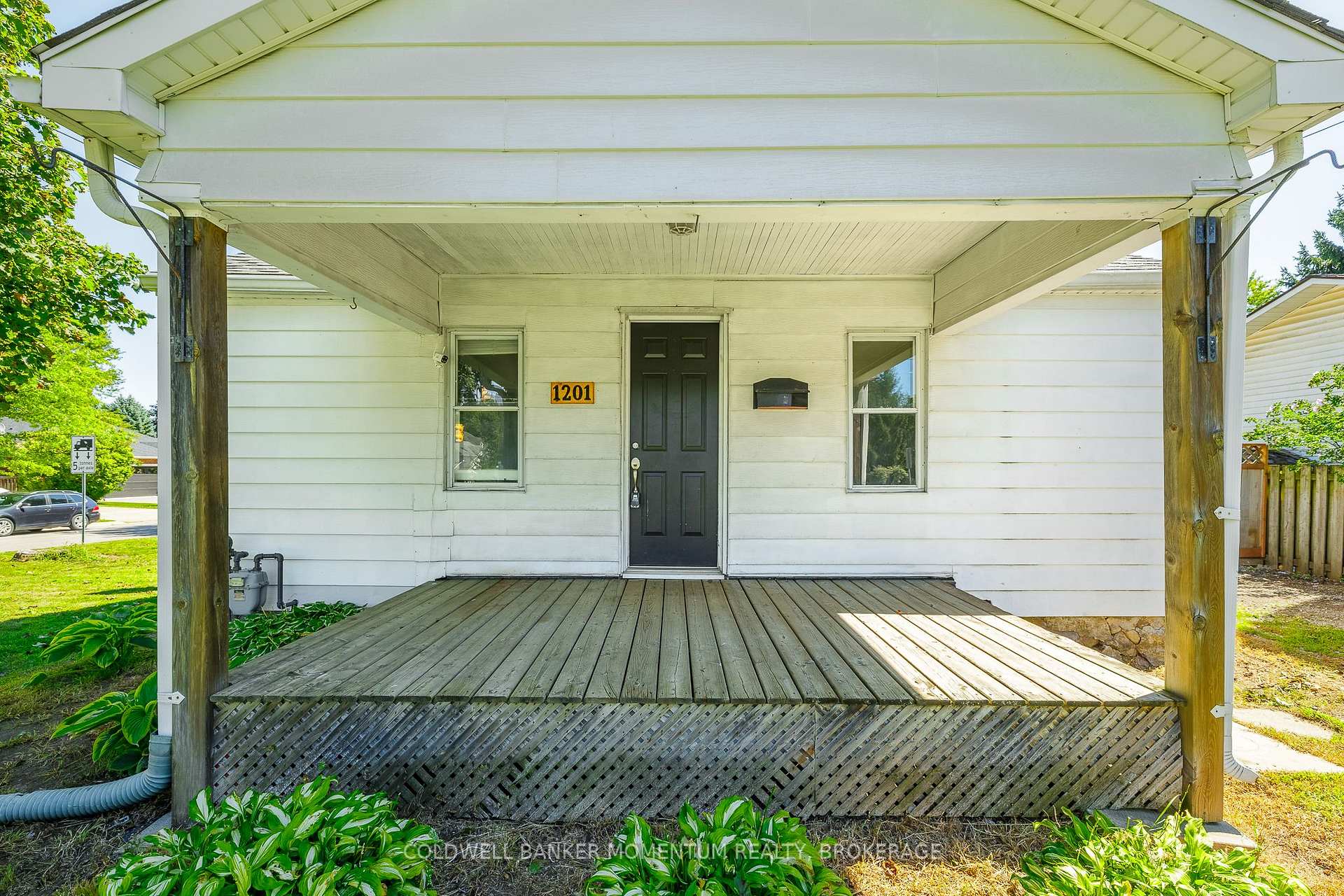Photo 5 of 1201 Pelham Street, Pelham, Fonthill — HOMEH