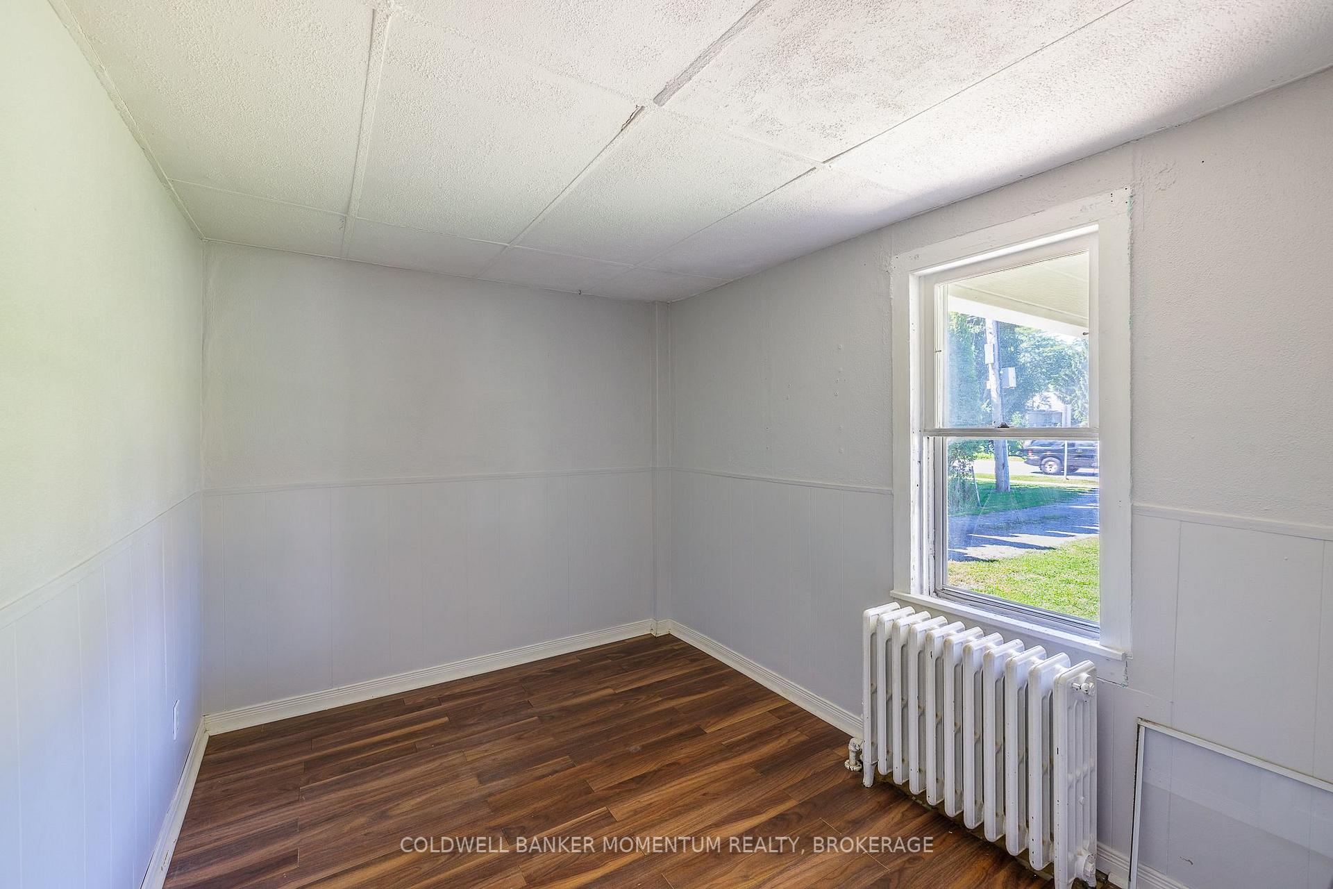 Photo 6 of 1201 Pelham Street, Pelham, Fonthill — HOMEH