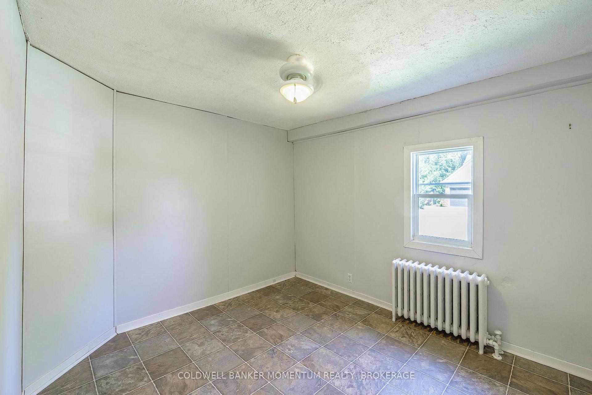 Photo 11 of 1201 Pelham Street, Pelham, Fonthill — HOMEH
