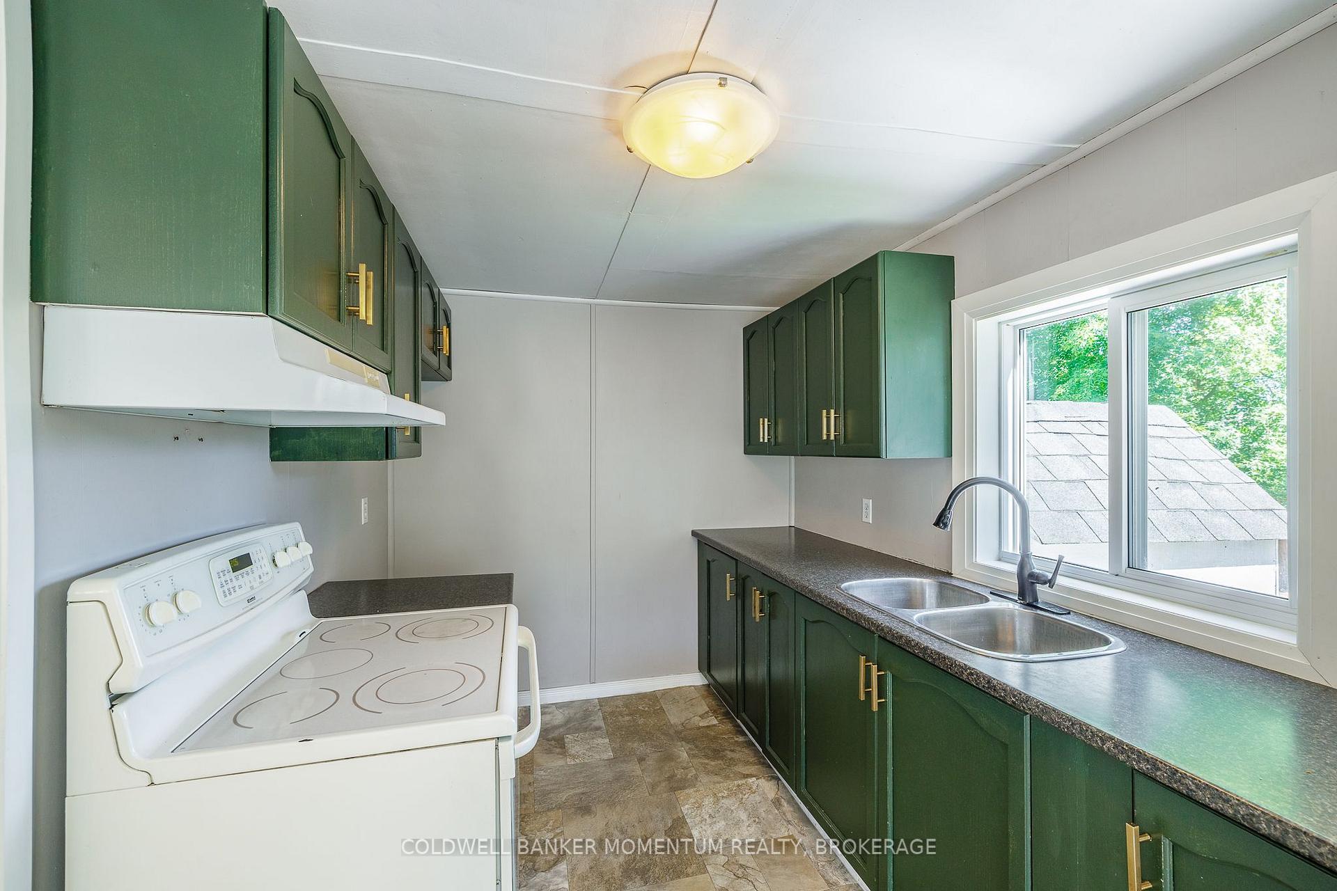 Photo 21 of 1201 Pelham Street, Pelham, Fonthill — HOMEH