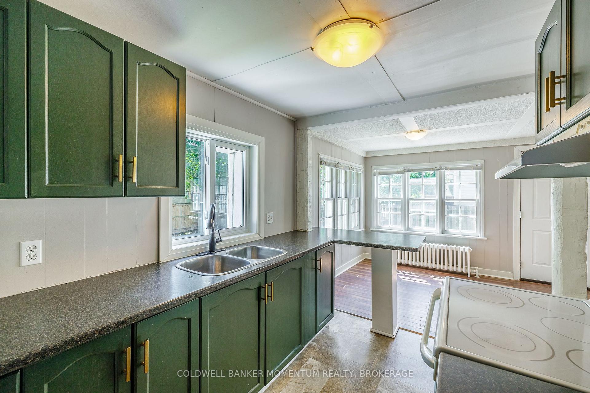 Photo 23 of 1201 Pelham Street, Pelham, Fonthill — HOMEH