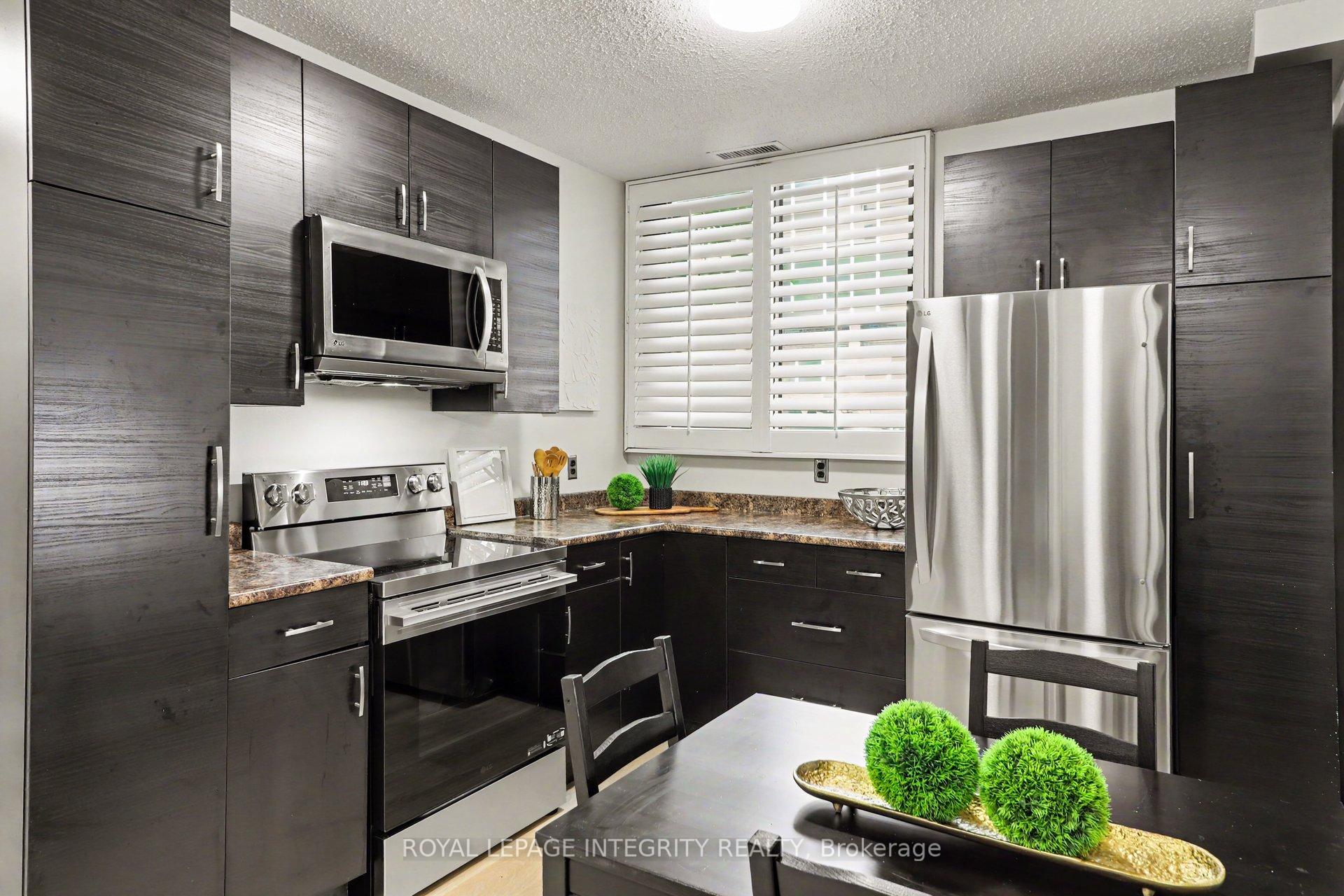 Photo 15 of Unit 102, 200 Bay Street S, Ottawa, Ottawa Centre — HOMEH