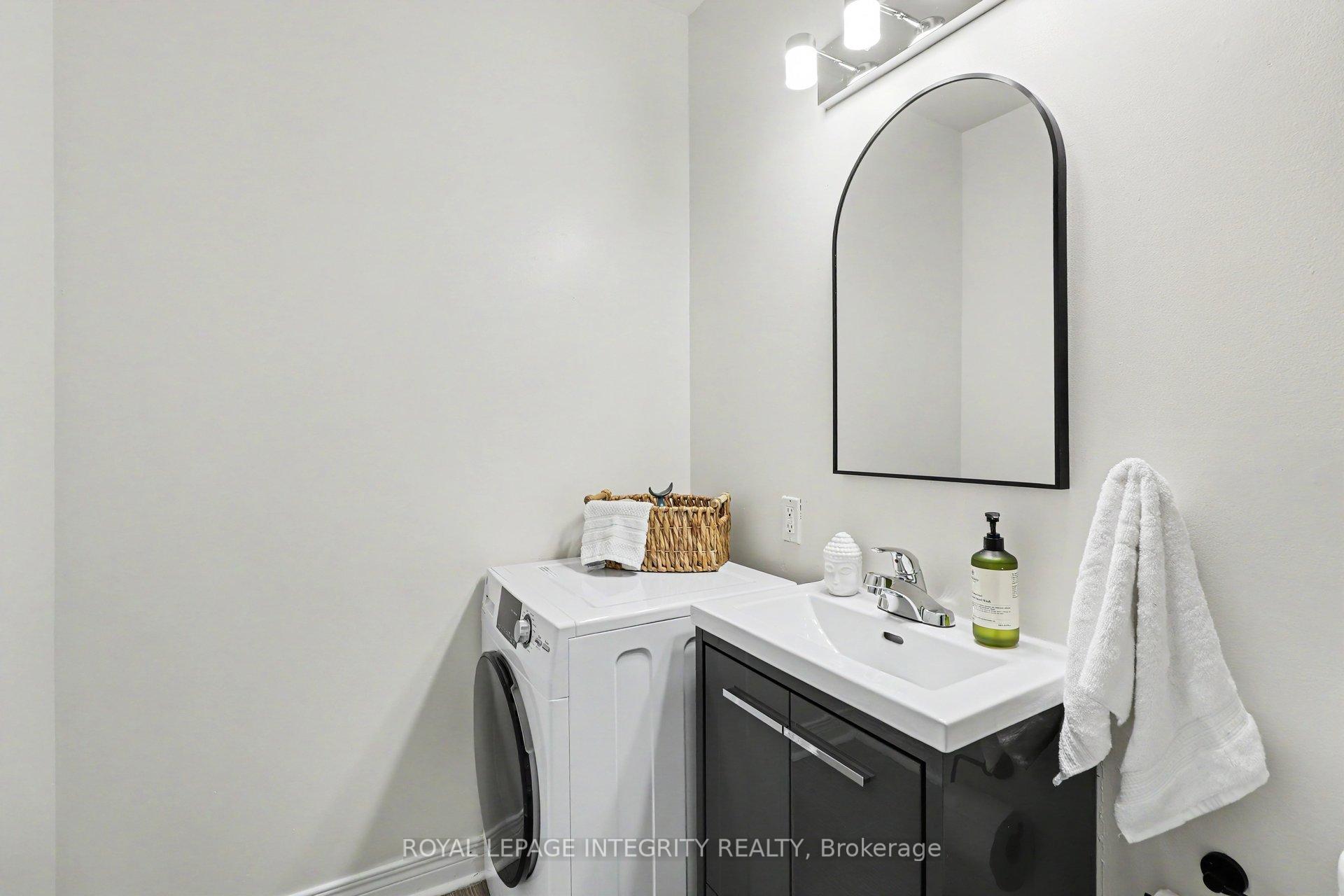 Photo 23 of Unit 102, 200 Bay Street S, Ottawa, Ottawa Centre — HOMEH