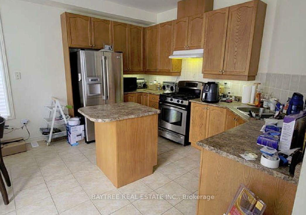 Photo 4 of 54 Streamline Drive, Brampton, Madoc — HOMEH