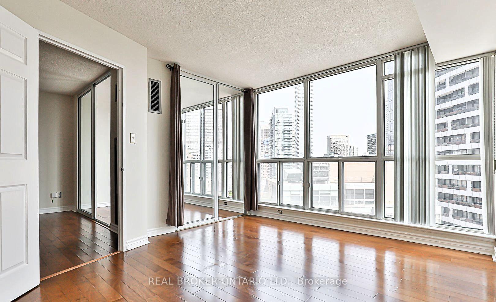 Photo 7 of Unit 2107, 24 Wellesley Street W, Toronto, Bay Street Corridor — HOMEH