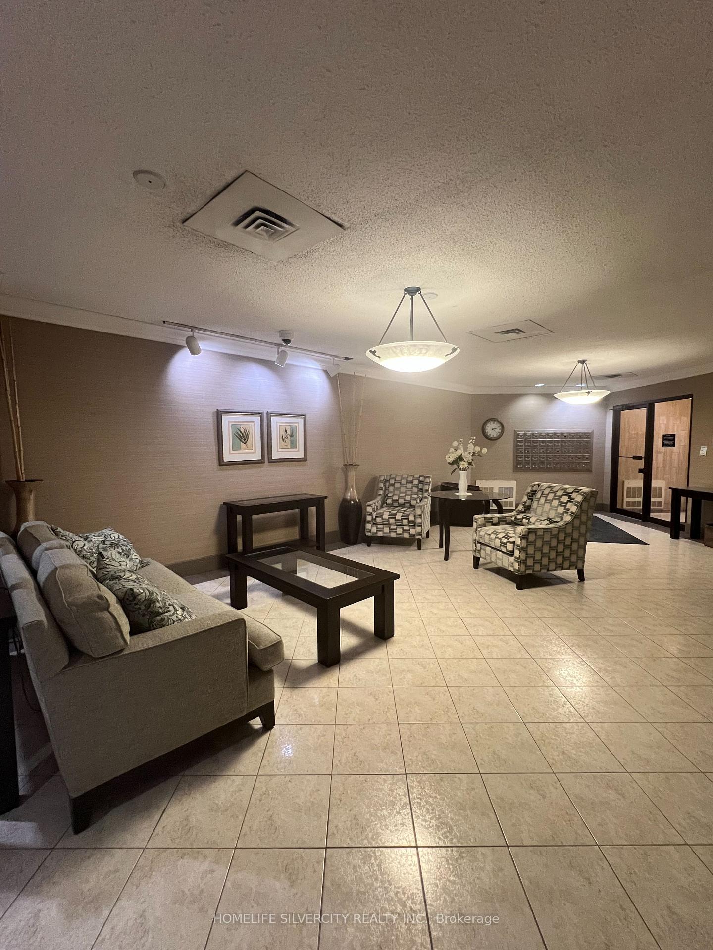 Photo 16 of Unit 1002, 58 Church Street E, Brampton, Downtown Brampton — HOMEH