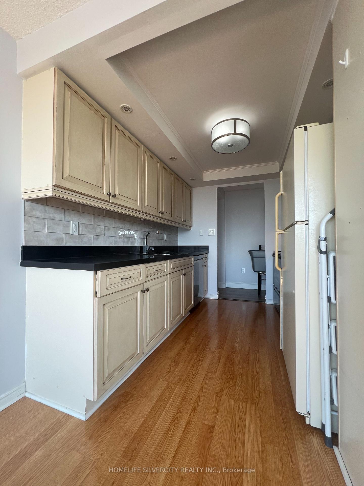 Photo 18 of Unit 1002, 58 Church Street E, Brampton, Downtown Brampton — HOMEH