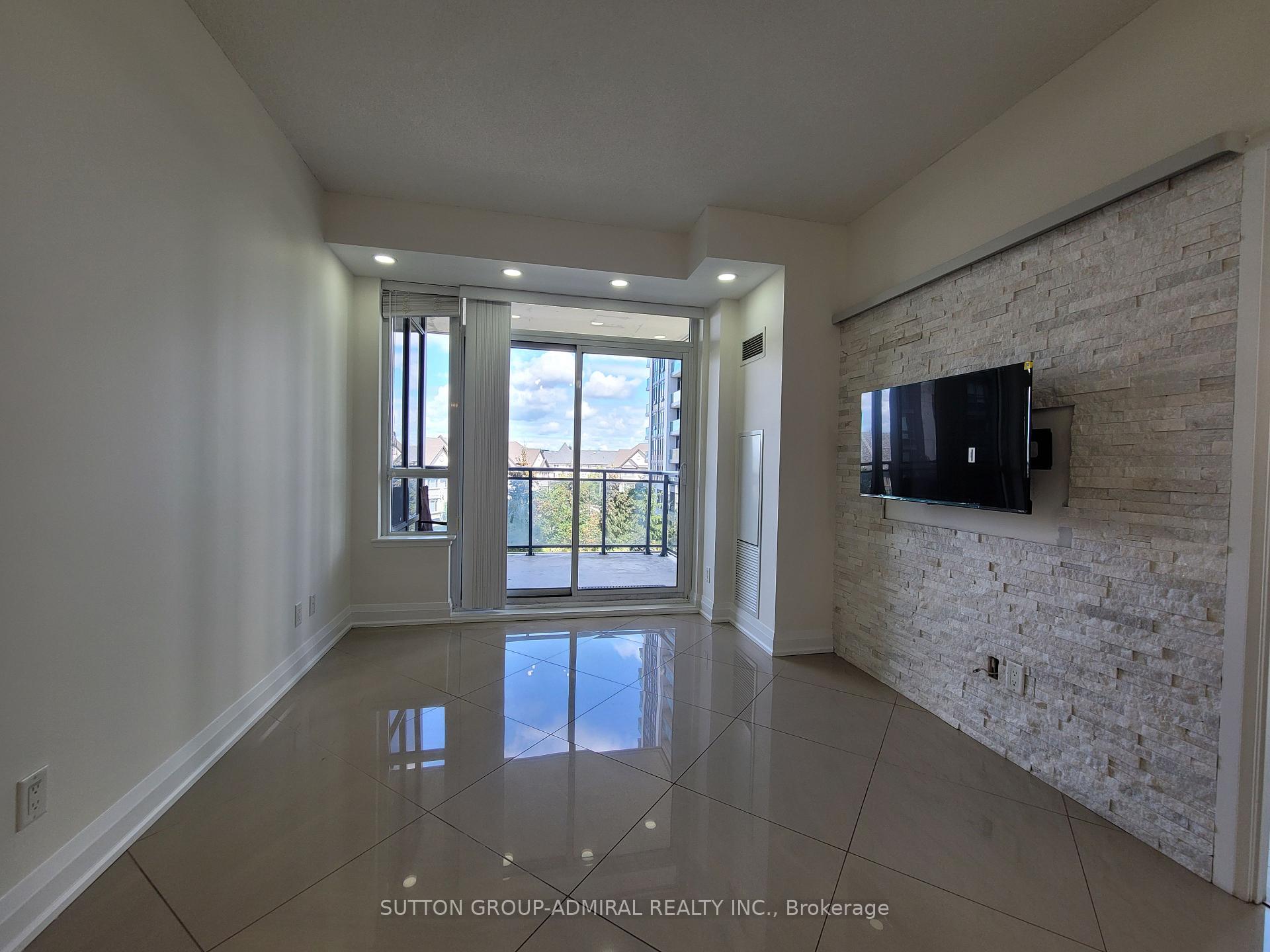 Photo 6 of Unit 402, 75 North Park Road, Vaughan, Beverley Glen — HOMEH