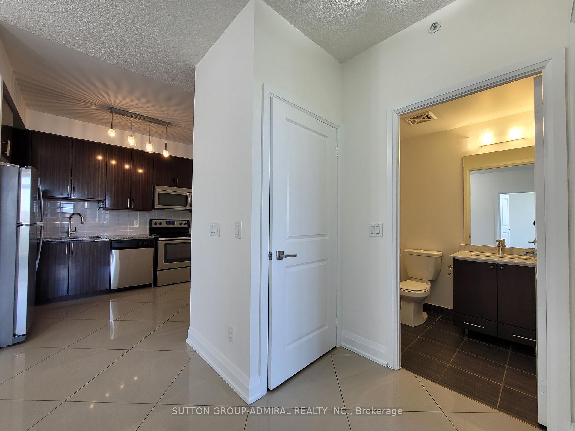 Photo 7 of Unit 402, 75 North Park Road, Vaughan, Beverley Glen — HOMEH