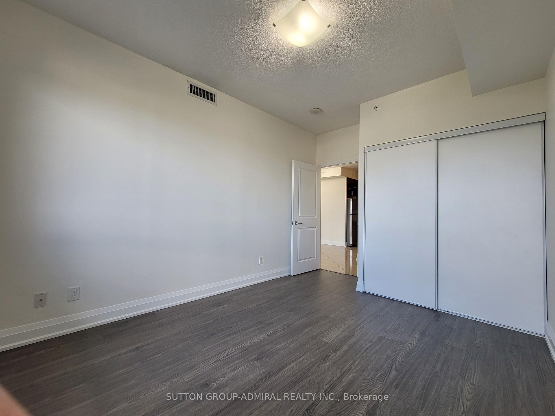 Photo 15 of Unit 402, 75 North Park Road, Vaughan, Beverley Glen — HOMEH