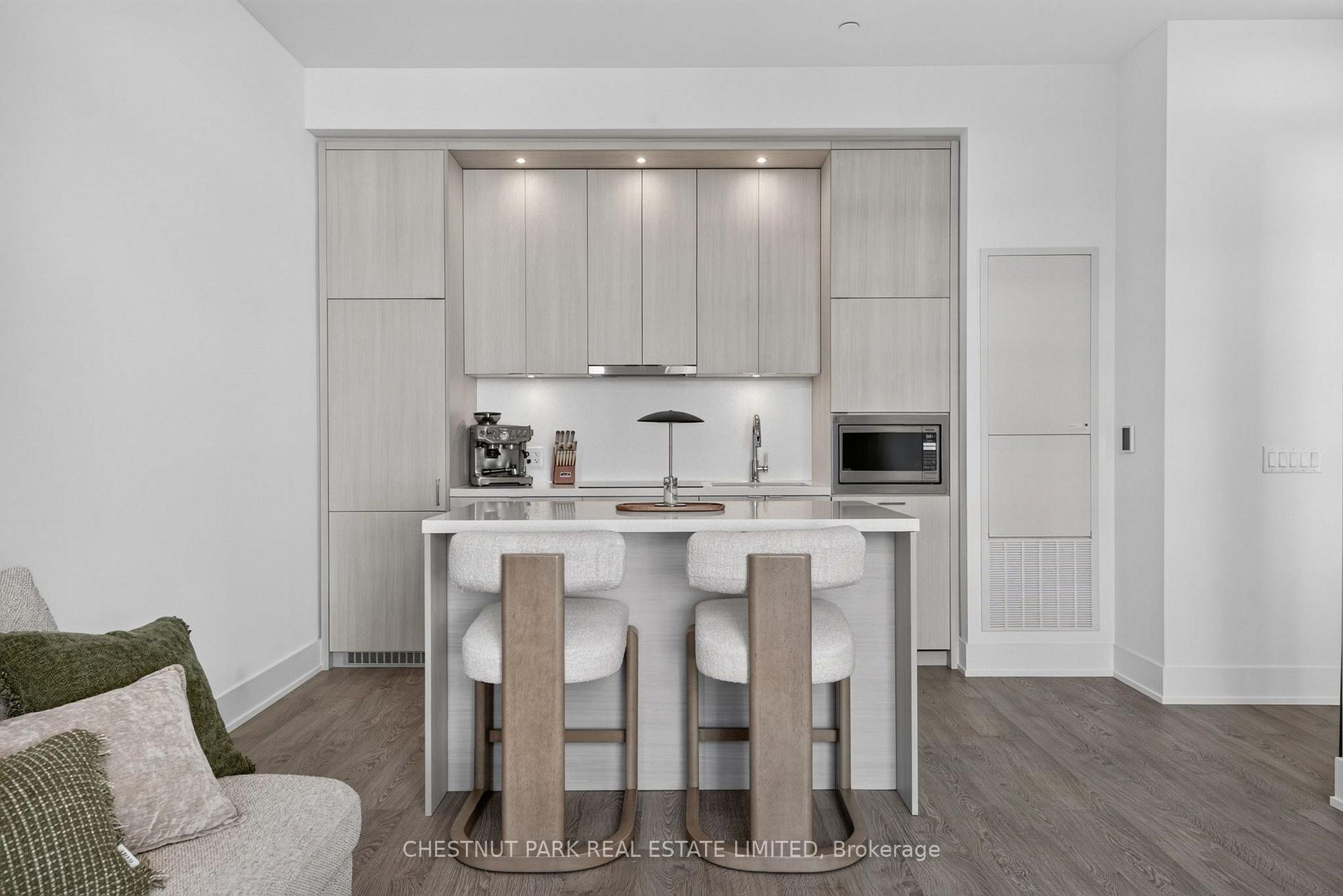 Photo 3 of Unit MZ02, 259 The Kingsway, Etobicoke, Edenbridge-Humber Valley — HOMEH