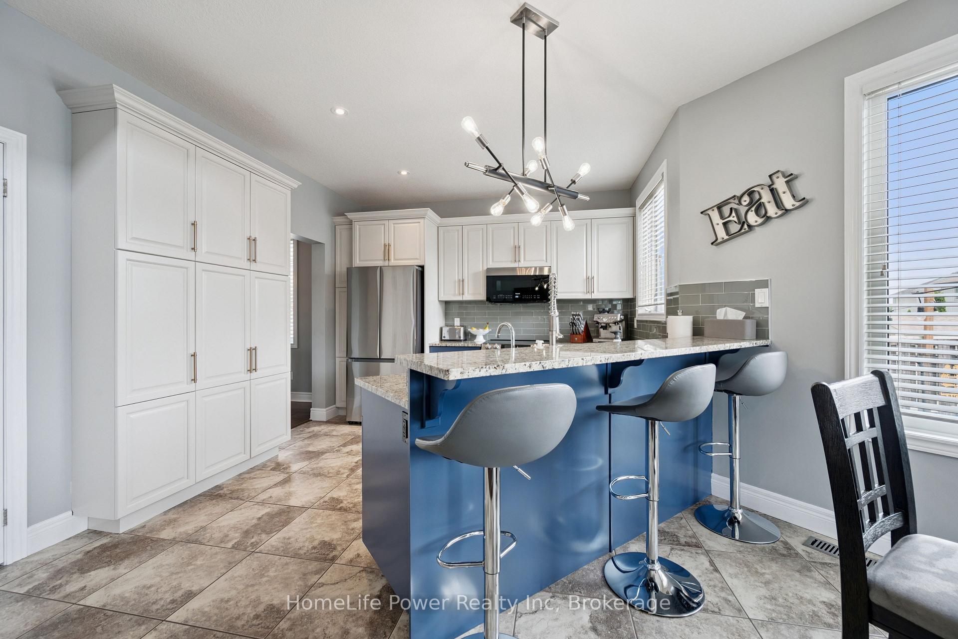 Photo 11 of 183 Townsend Drive, Woolwich, Breslau — HOMEH