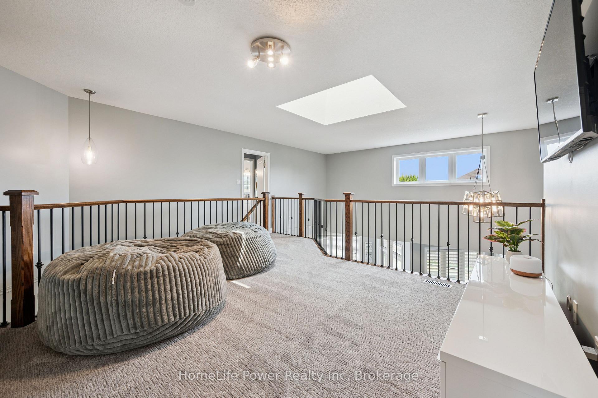Photo 17 of 183 Townsend Drive, Woolwich, Breslau — HOMEH