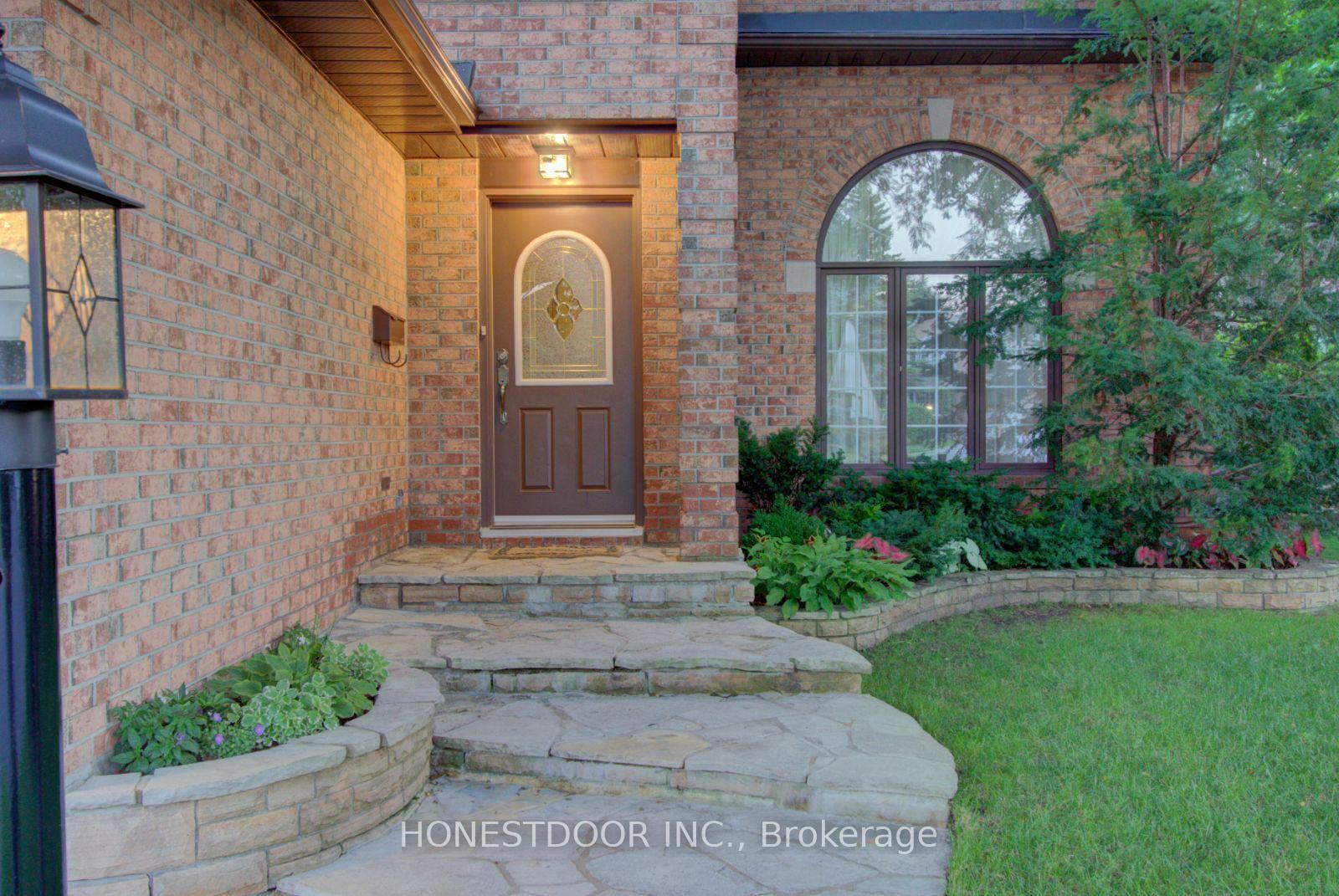 Photo 3 of 34 Long Gate Court, Ottawa, Barrhaven - Longfields — HOMEH