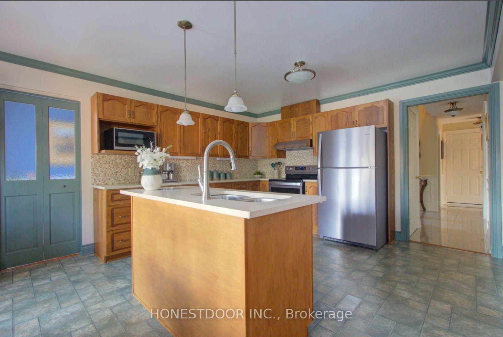 Photo 19 of 34 Long Gate Court, Ottawa, Barrhaven - Longfields — HOMEH