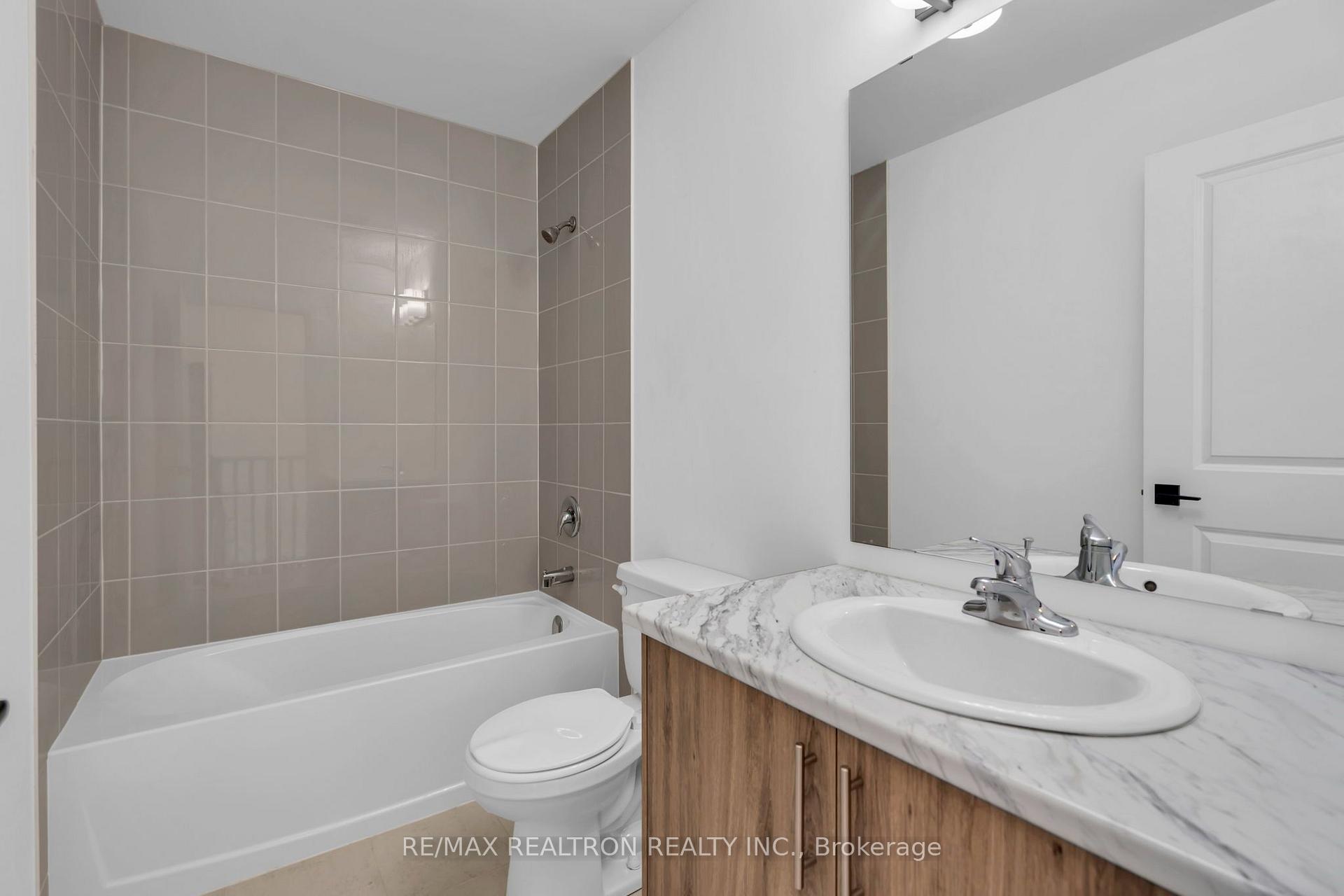 Photo 28 of 59 Fairlane Avenue, Barrie, Painswick South — HOMEH