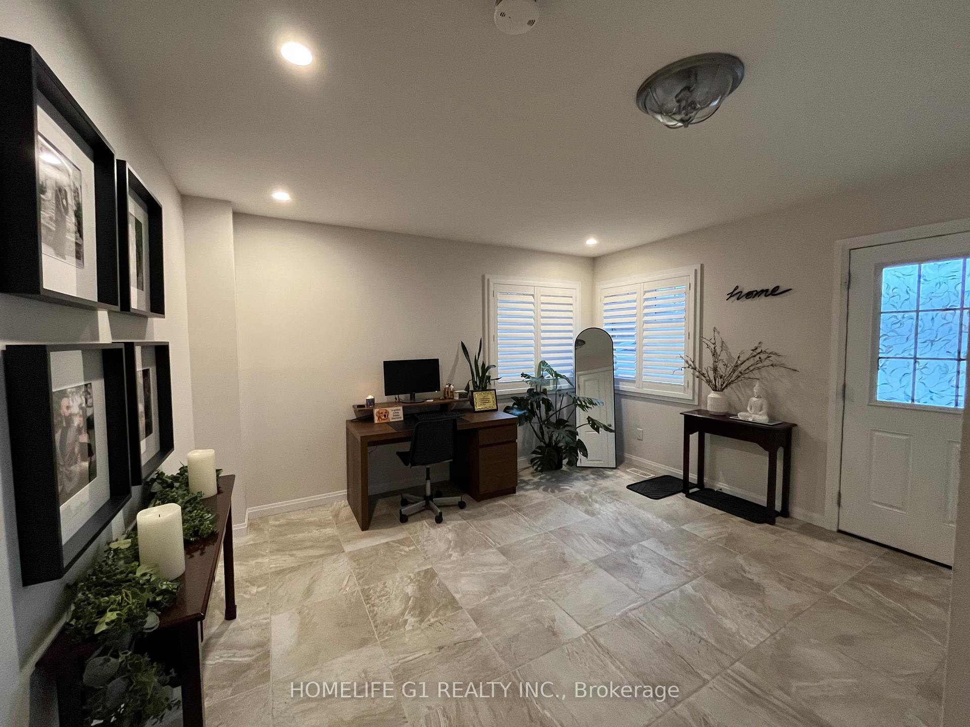 Photo 3 of 79 Eliza Avenue, Kitchener, Larentian West — HOMEH