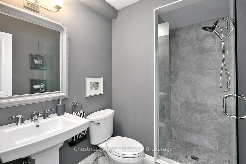 Photo 20 of 40 Barker Boulevard, Collingwood — HOMEH