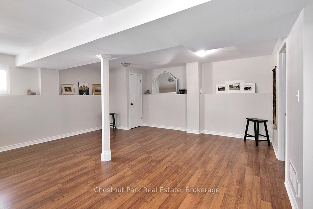 Photo 21 of 40 Barker Boulevard, Collingwood — HOMEH