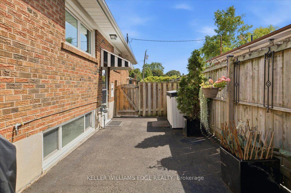 Photo 37 of 2407 Barclay Road, Burlington, Brant — HOMEH