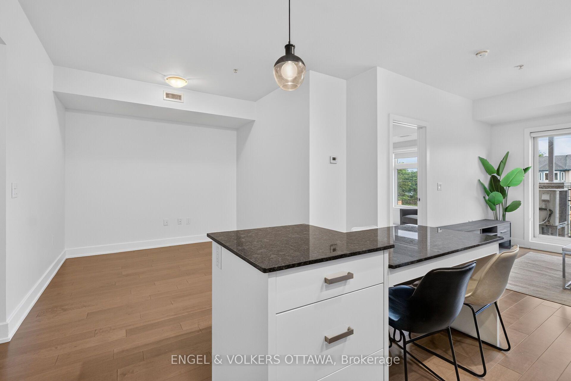Photo 15 of Unit 310, 2785 Baseline Road, Ottawa, Redwood Park — HOMEH