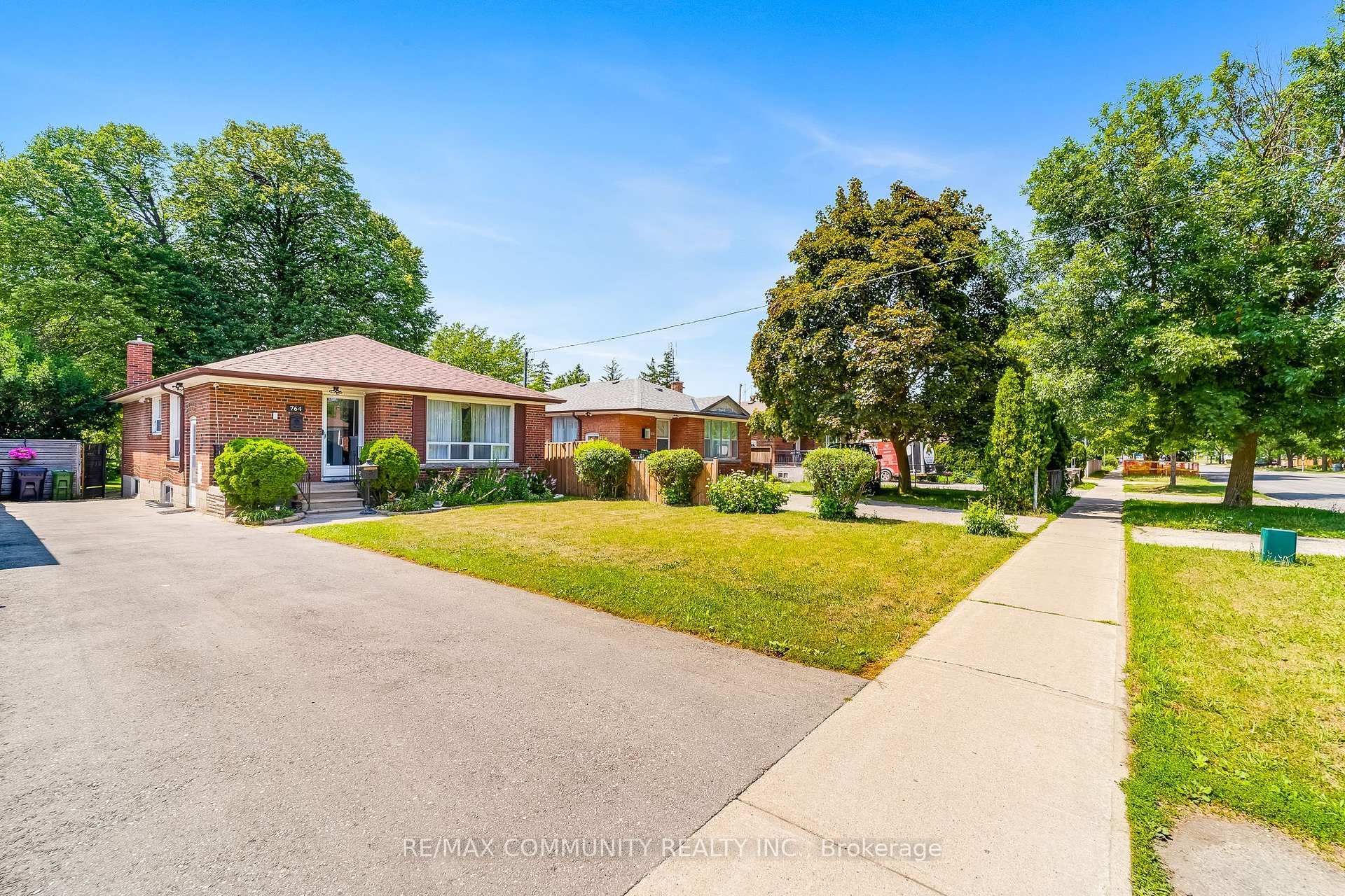 Photo 1 of 764 Brimley Road, Scarborough, Bendale — HOMEH