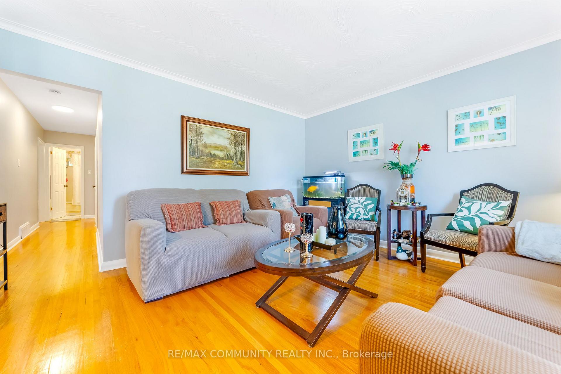 Photo 10 of 764 Brimley Road, Scarborough, Bendale — HOMEH