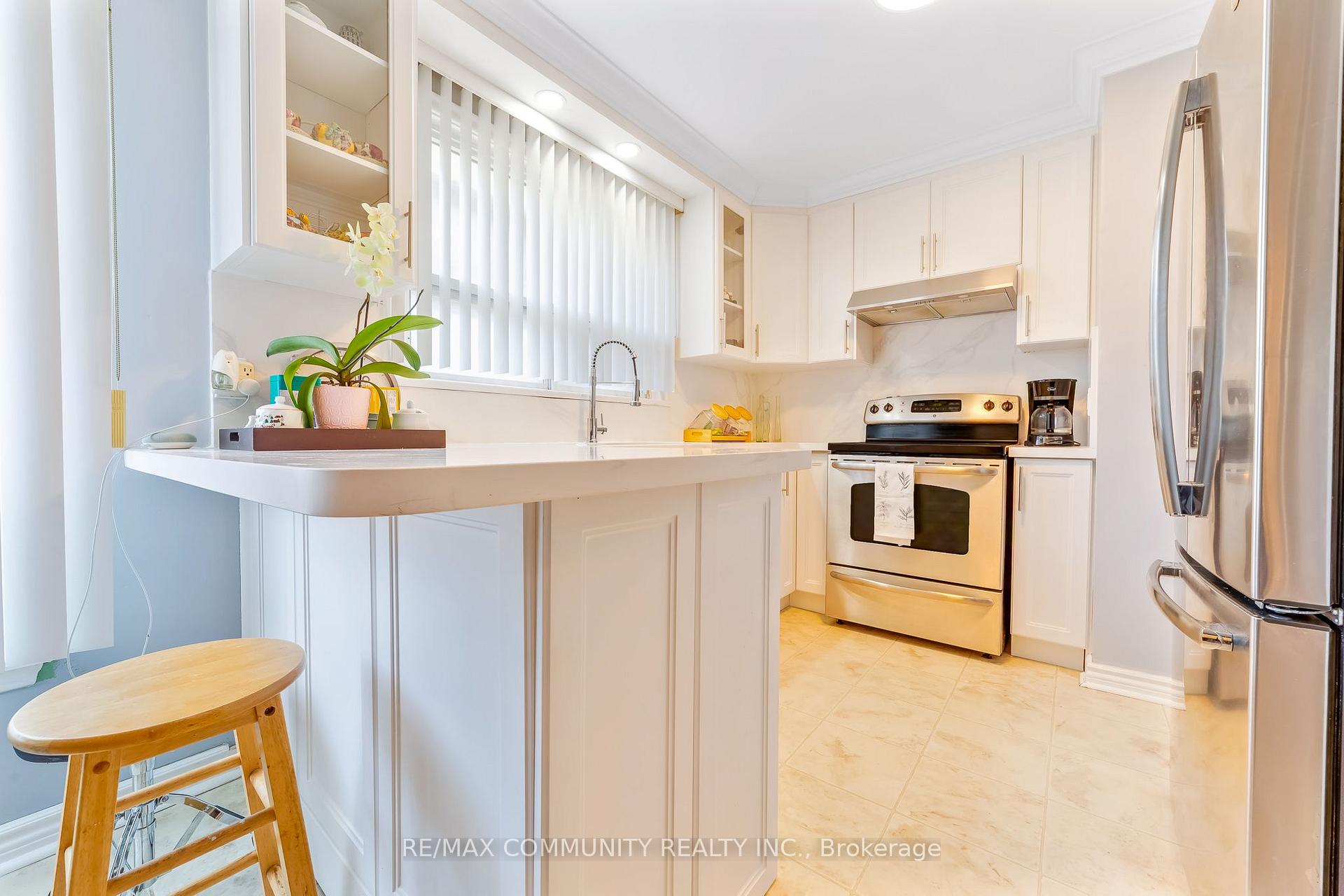 Photo 14 of 764 Brimley Road, Scarborough, Bendale — HOMEH